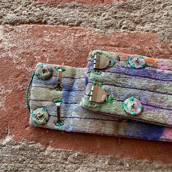 Vintage hot pink, purple, orange and army green belt - Picture 10 of 15